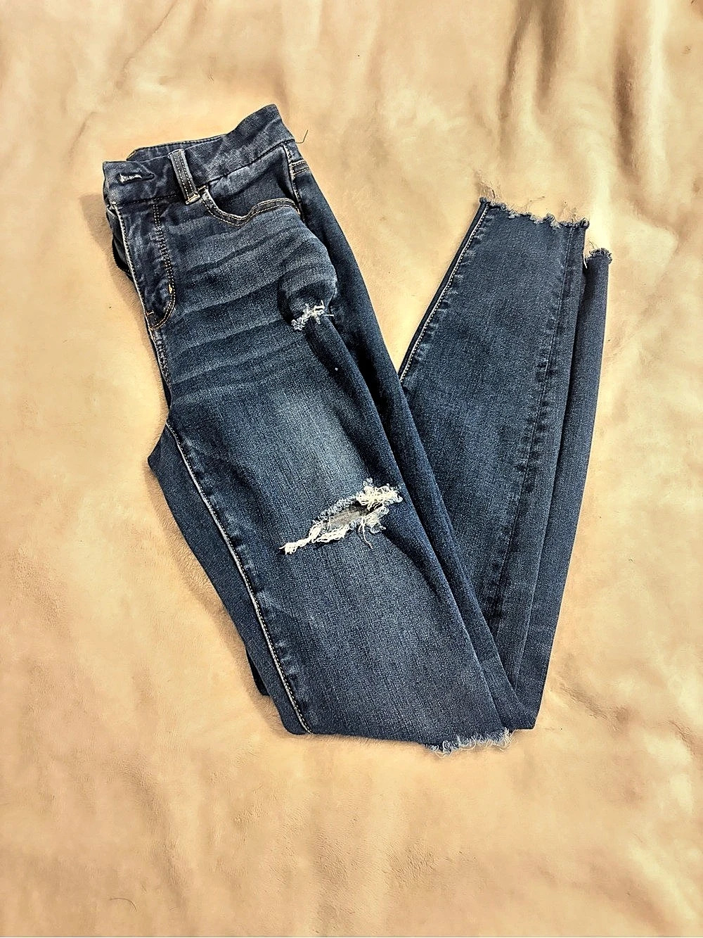 American Eagle The Dream Jean Distressed Skinny Jeans in Blue Size 0 👖🦅